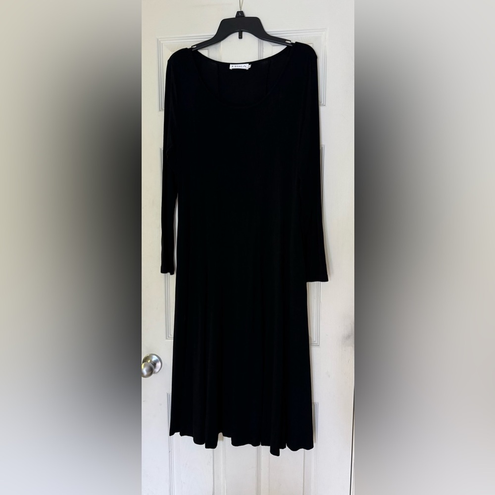 Classic Black Long Sleeve Dress with side pockets